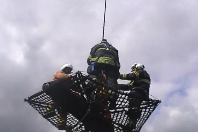 機(jī)載戰(zhàn)術(shù)回收平臺(tái)纜繩