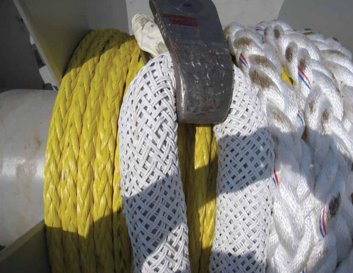 船舶靠泊系纜繩